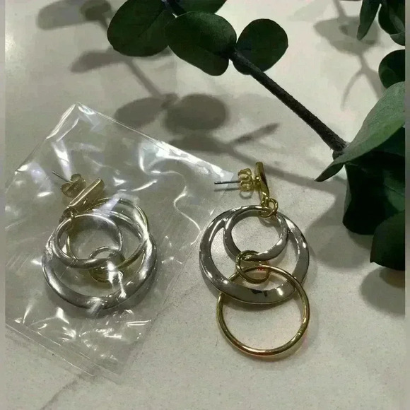 Bancfroft necklace and earrings set - Picture 2 of 3